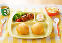 Carrot Roll (2 pcs)  国産野菜パン にんじん