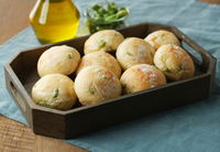 Edamame Cheese Roll (2 pcs) 国産枝豆とほんのりチーズのフォカッチャ